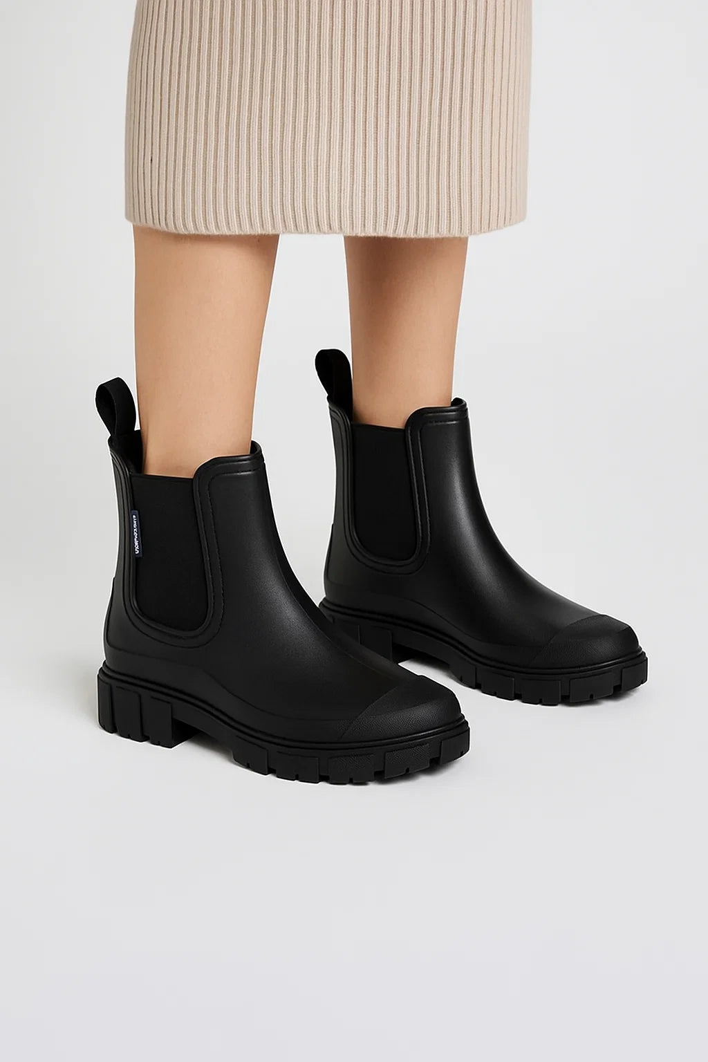 Womens Waterproof Rubber Boots Modern Design Anti-Slip Sole Outdoor Rainboots 2