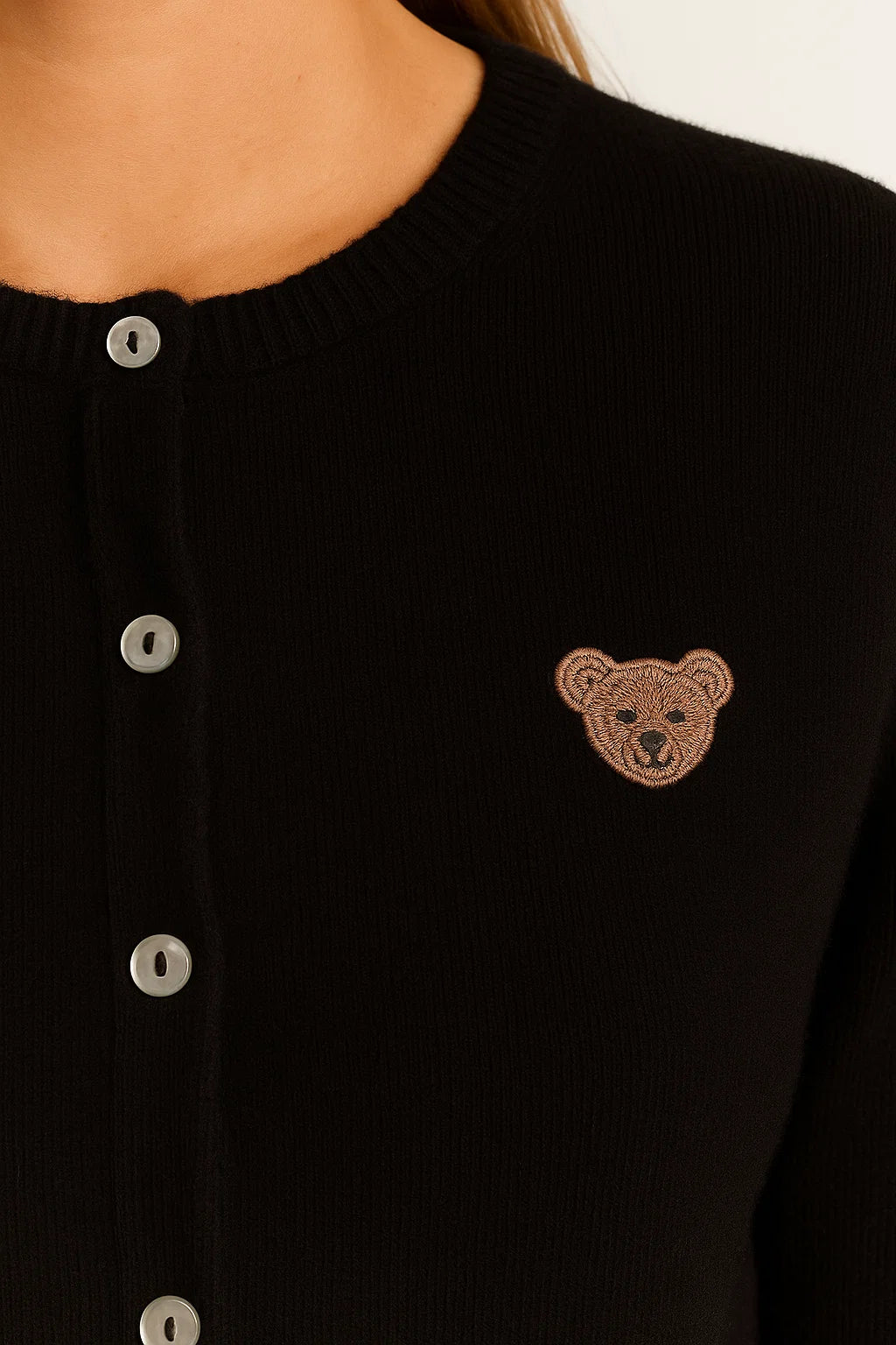 Womens Long Cardigan in Beige Knit with Cartoon Embroidery and Button Closure – Soft Casual Layering Piece for Autumn 2